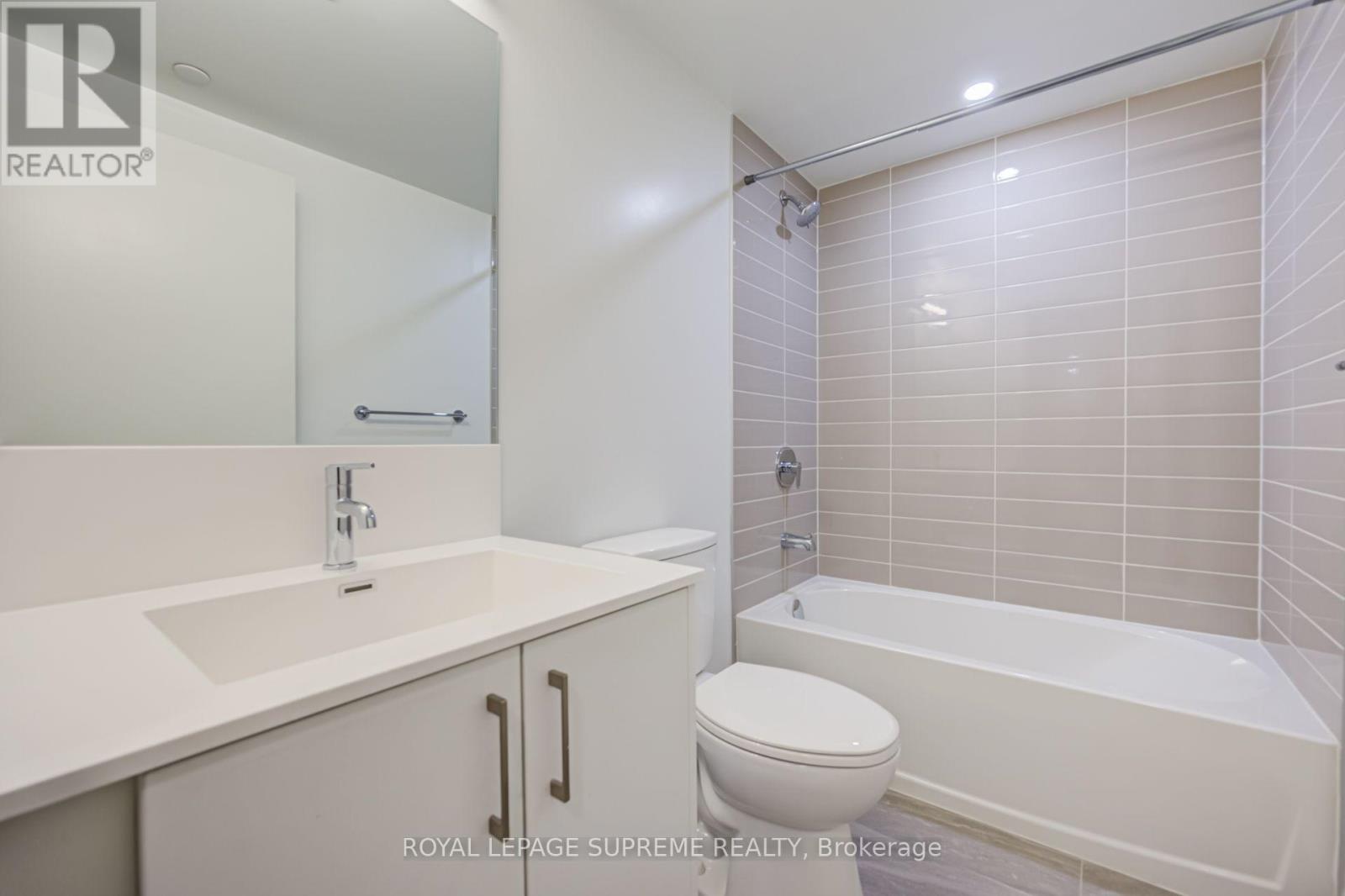 215 - 4010 Eglinton Avenue W, Toronto, Ontario M9A 0G5 - Photo 9 - W13560382