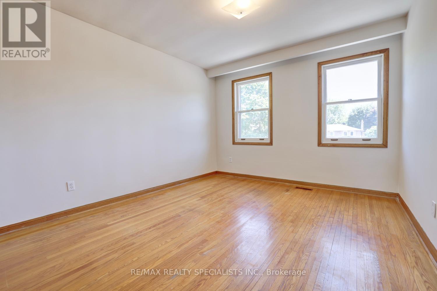 1626 Sherwood Forrest Circle, Mississauga, Ontario  L5K 2G7 - Photo 26 - W13560438