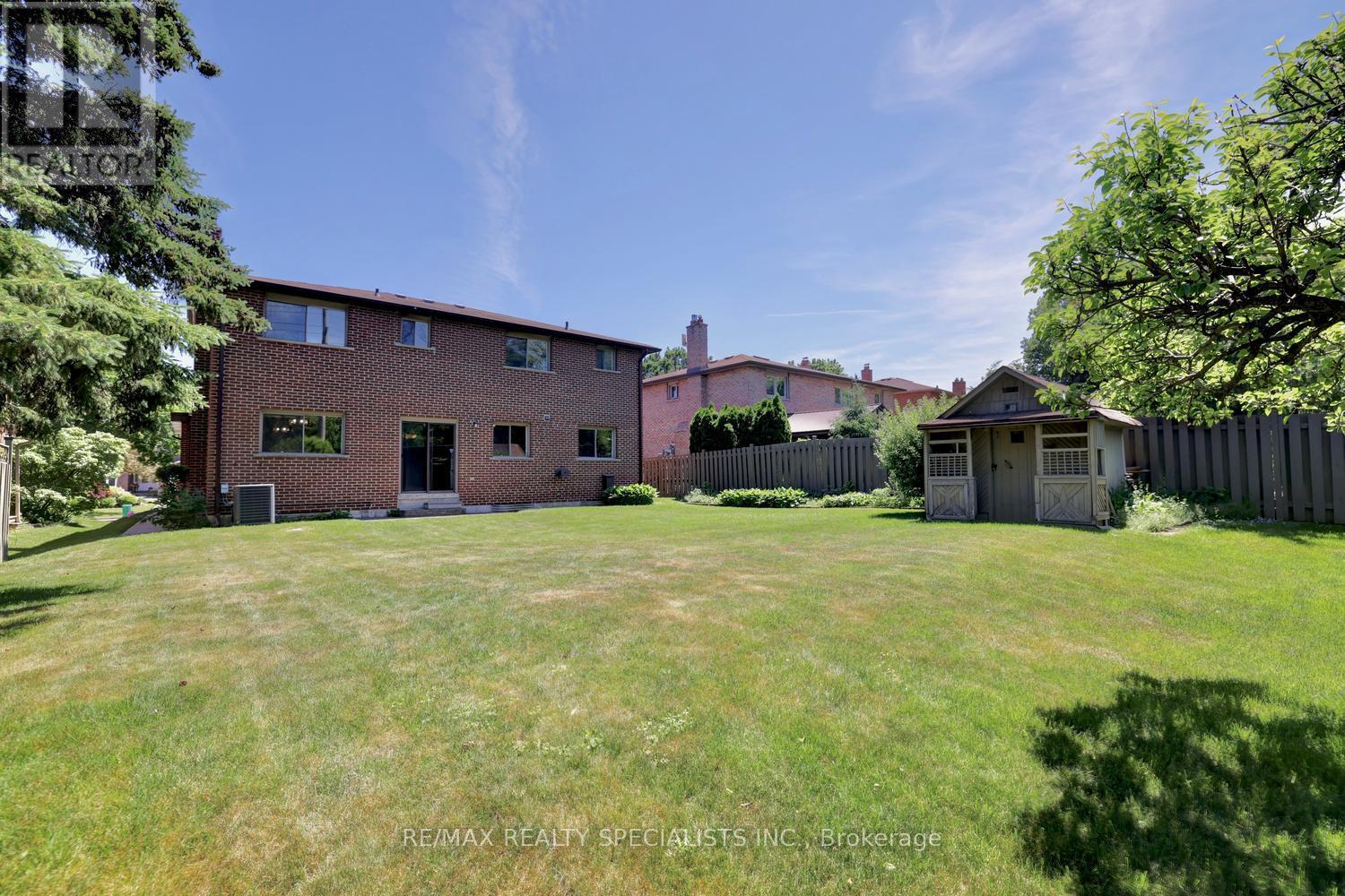 1626 Sherwood Forrest Circle, Mississauga, Ontario  L5K 2G7 - Photo 30 - W13560438