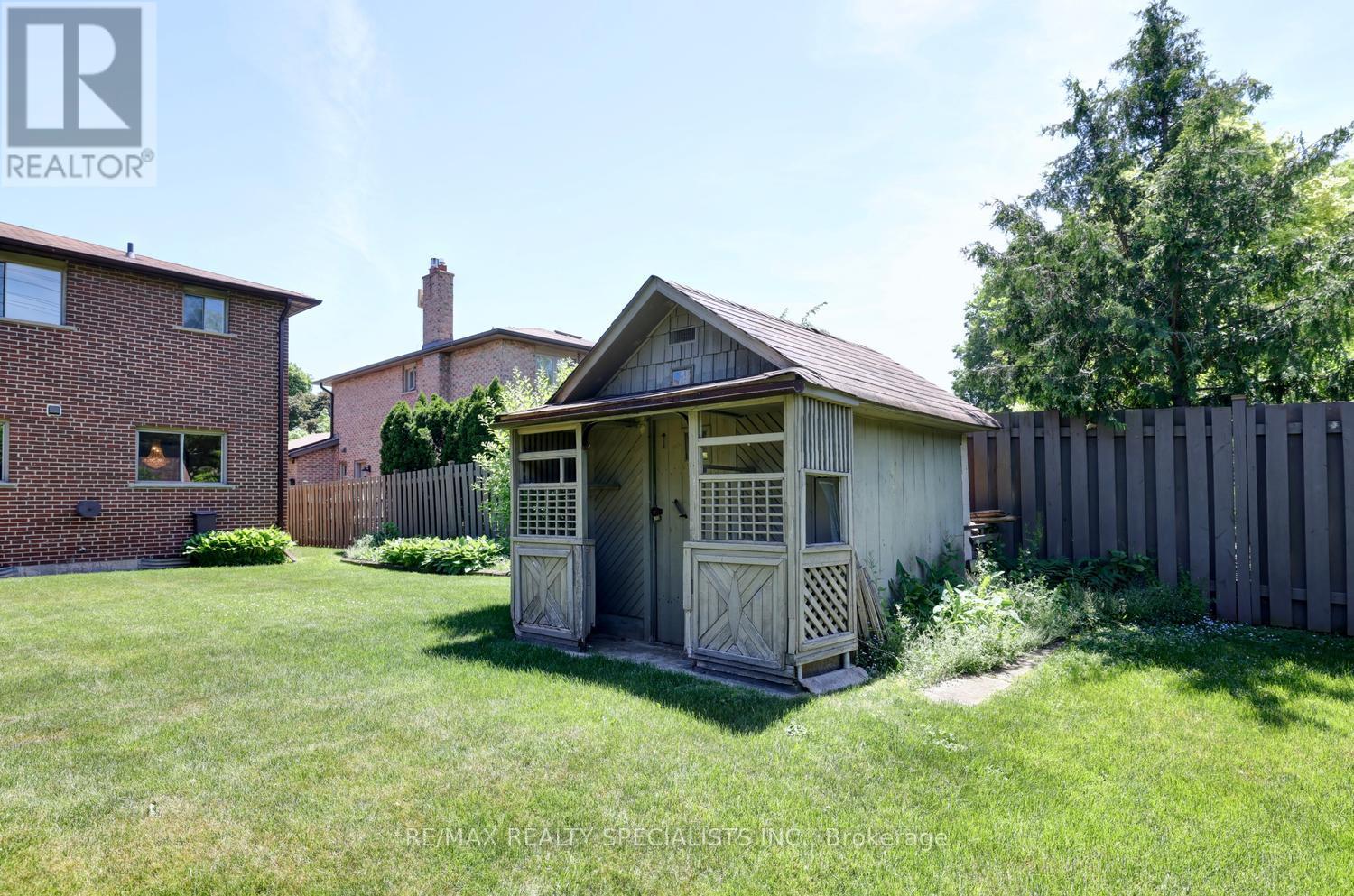 1626 Sherwood Forrest Circle, Mississauga, Ontario  L5K 2G7 - Photo 34 - W13560438