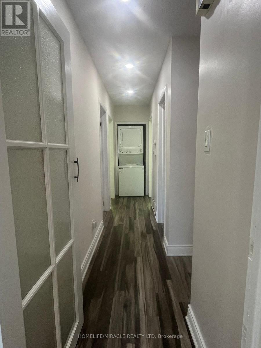 Upper - 75 Mcmurchy Avenue S, Brampton, Ontario  L6Y 1Y7 - Photo 11 - W13560506