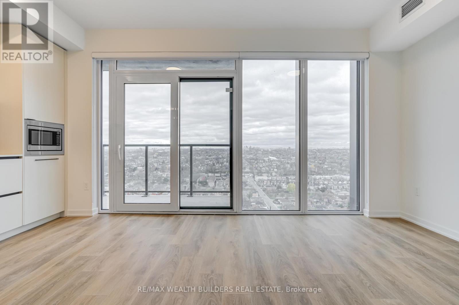 2407 - 1285 Dupont Street, Toronto, Ontario  M6H 0E3 - Photo 10 - W13560512