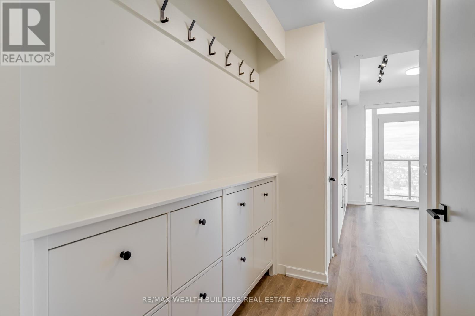 2407 - 1285 Dupont Street, Toronto, Ontario  M6H 0E3 - Photo 17 - W13560512