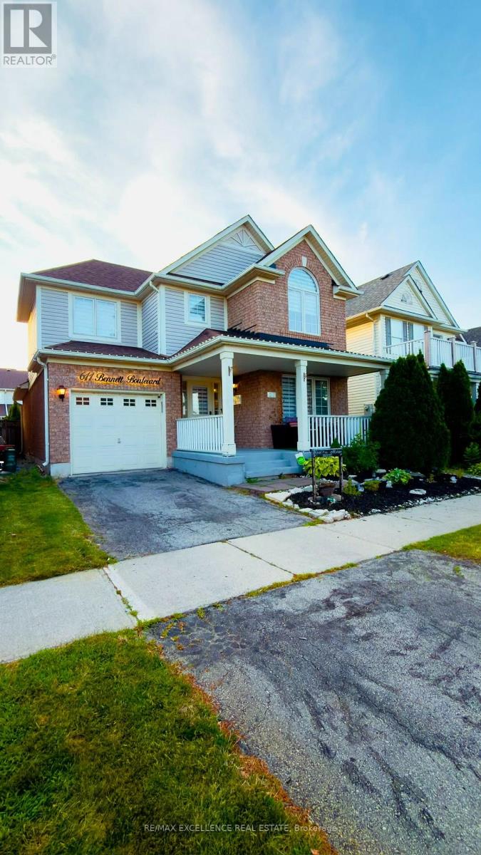 611 Bennett Boulevard, Milton, Ontario  L9T 6B1 - Photo 2 - W13560614
