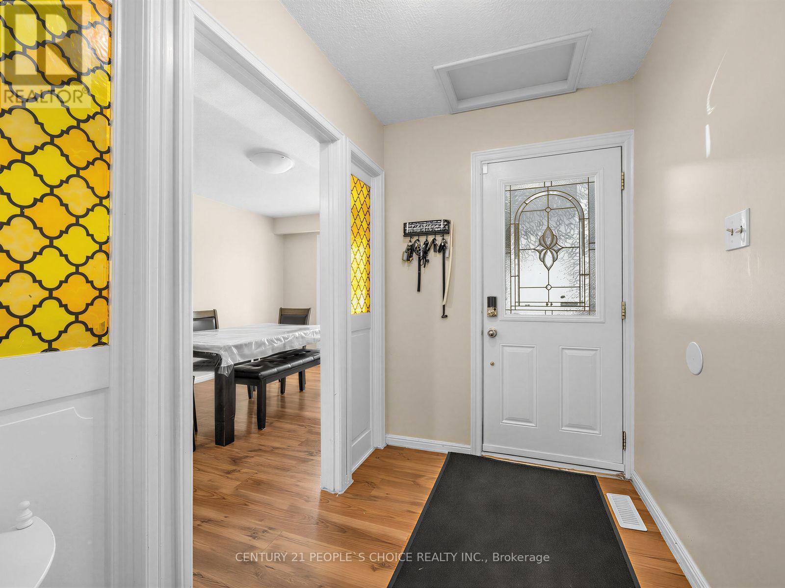128 Primrose Crescent, Brampton, Ontario L6Z 1E3 - Photo 5 - W13560672