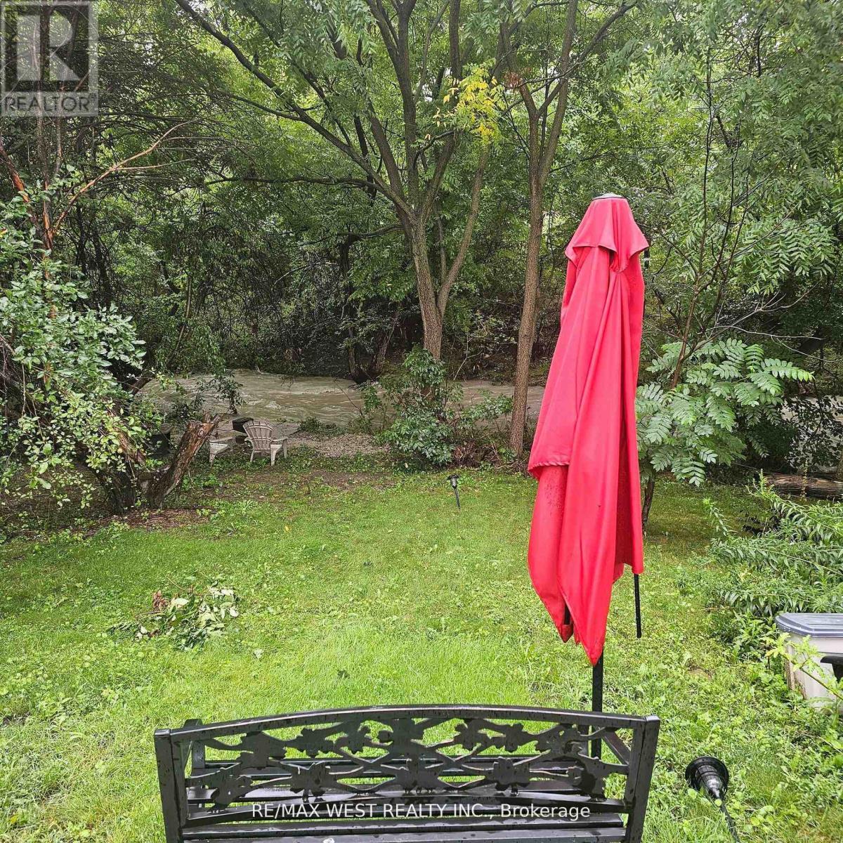 Upper - 51 Monterrey Drive, Toronto, Ontario  M9V 1S9 - Photo 17 - W13560684