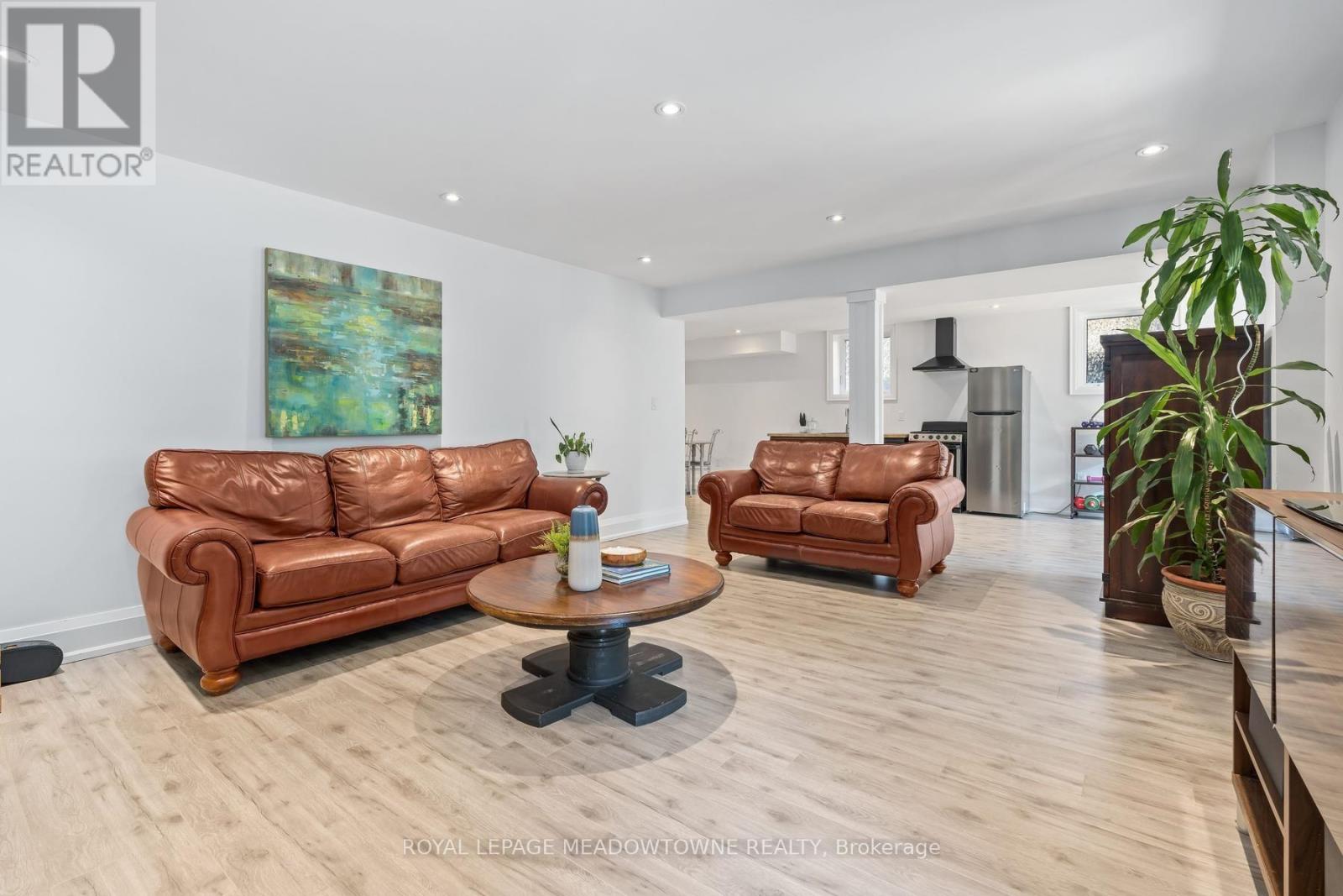 17 Ontario Street, Halton Hills, Ontario  L7G 3K5 - Photo 44 - W13560714