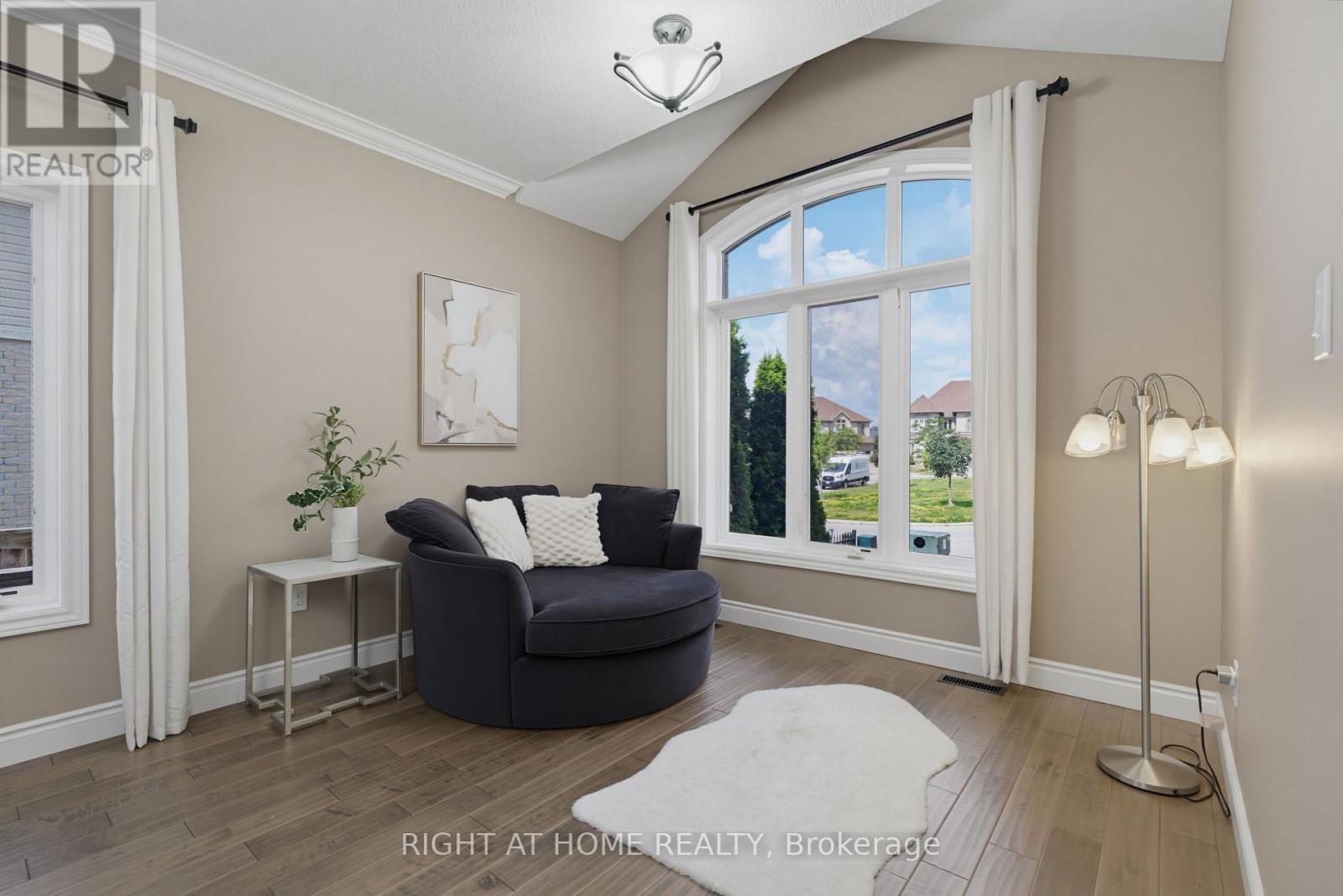 171 Bradwell Chase, London North, Ontario  N6G 0P2 - Photo 4 - X13560610