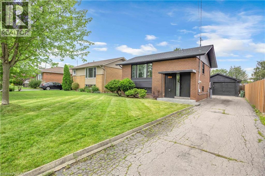 253 Fernwood Crescent, Hamilton, Ontario  L8T 3L7 - Photo 2 - 40845268