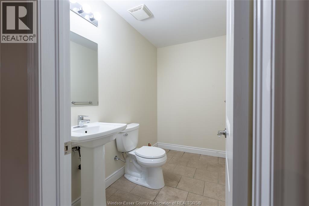 1364 Matthew Crescent, Lakeshore, Ontario  N0R 1A0 - Photo 20 - 26016571