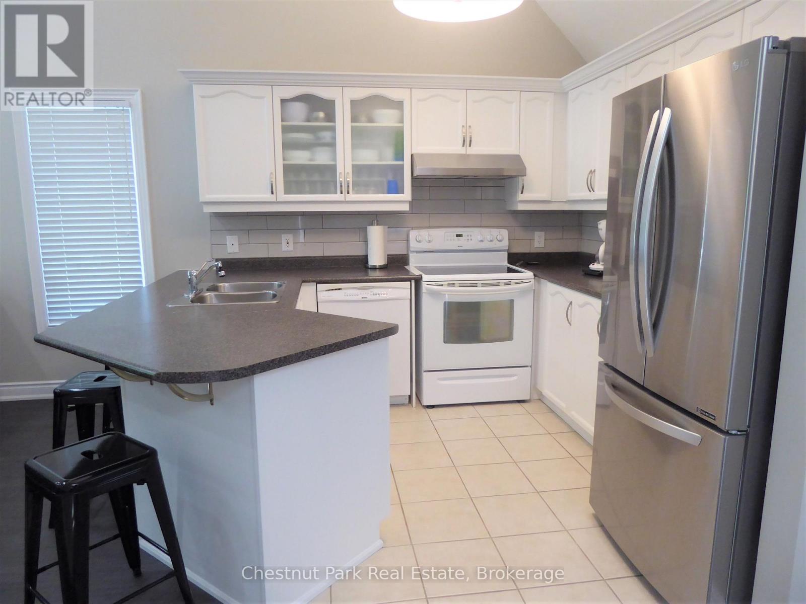 23 Green Briar Drive, Collingwood, Ontario  L9Y 5H9 - Photo 12 - S13560864
