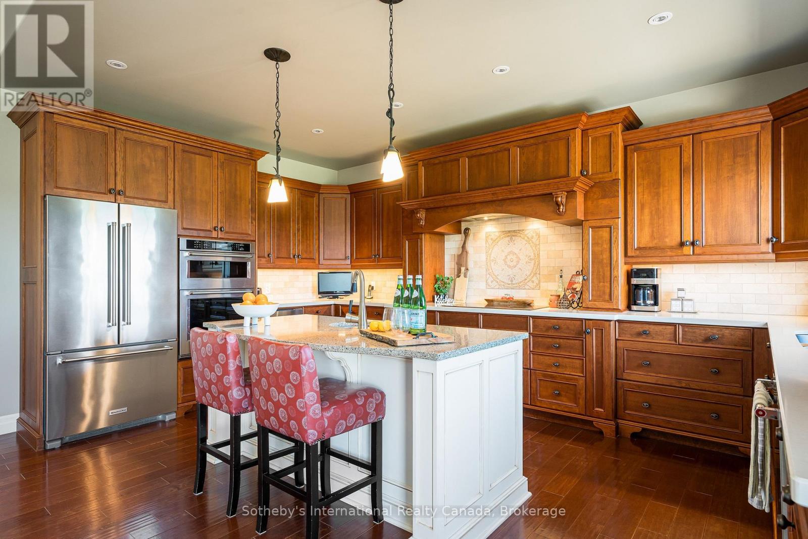 46 Sydenham Trail E, Clearview, Ontario  L0M 1H0 - Photo 11 - S13560868