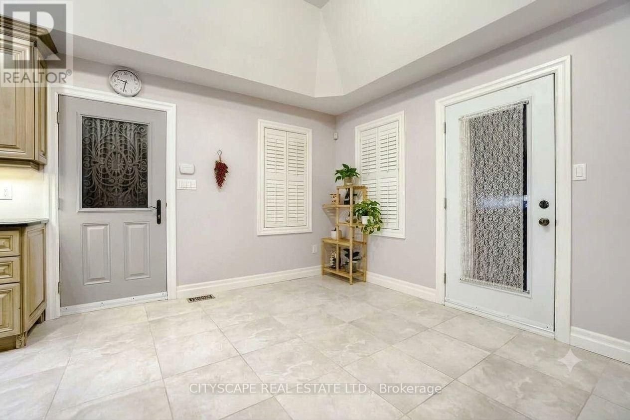 Main - 41 Diana Drive, King, Ontario L0G 1N0 - Photo 4 - N13174712