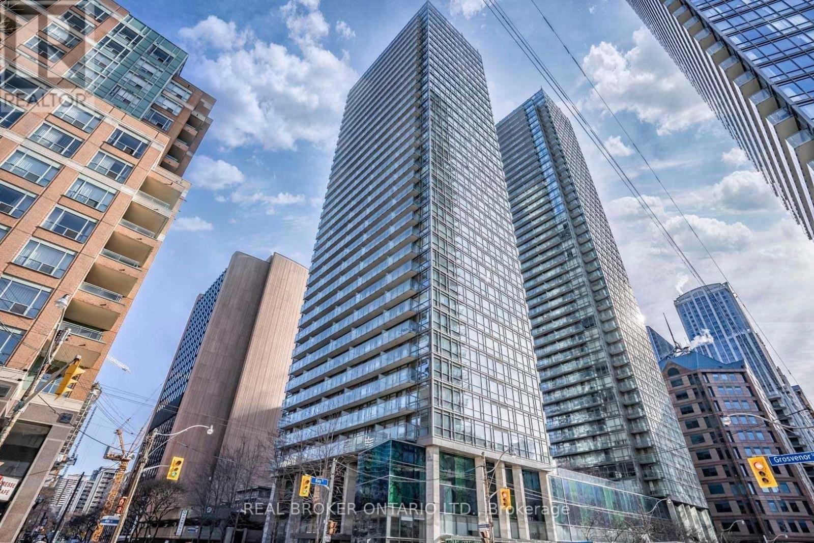 3105 - 37 GROSVENOR STREET