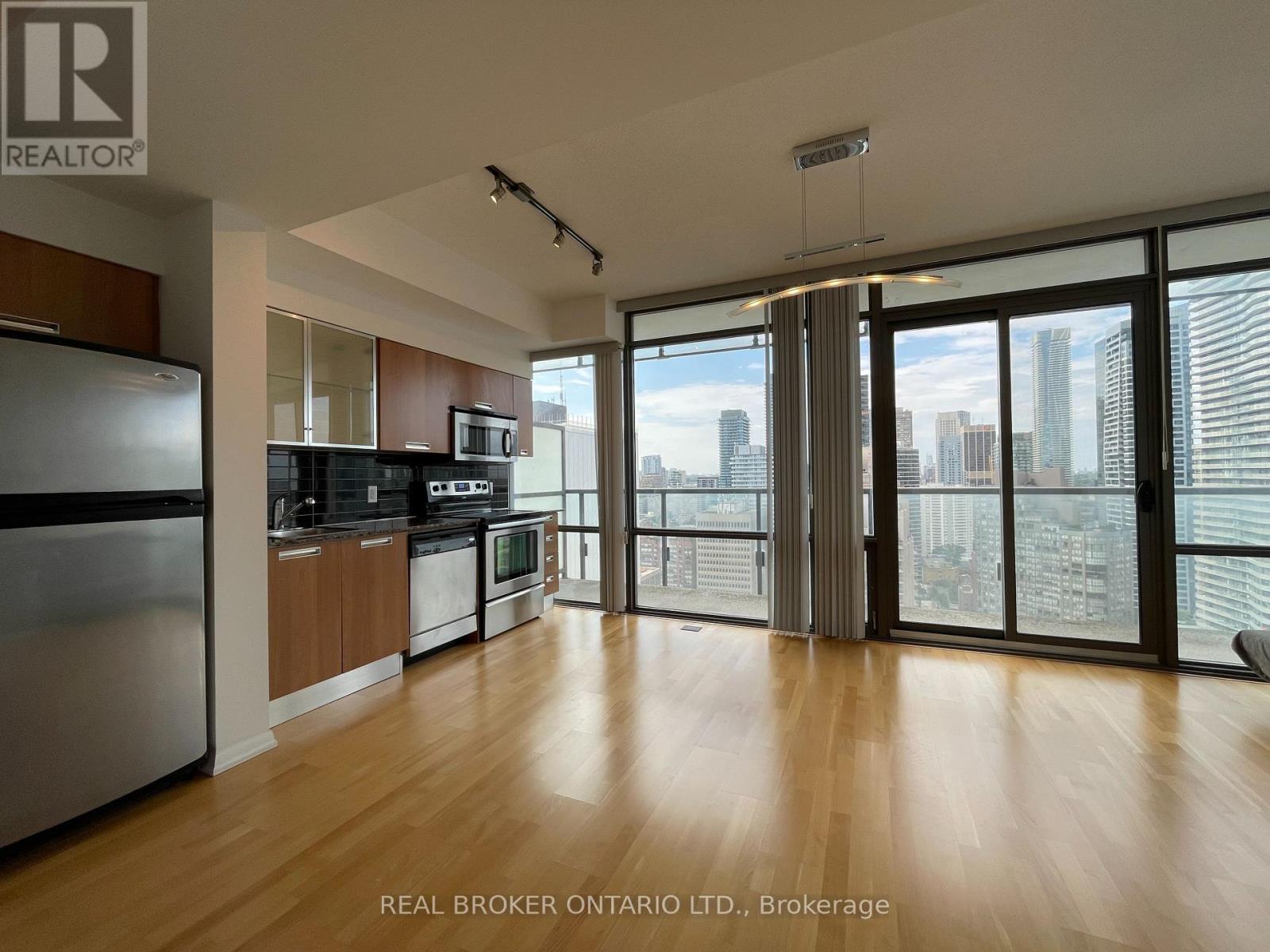 3105 - 37 Grosvenor Street, Toronto, Ontario  M4Y 3G5 - Photo 2 - C13560764