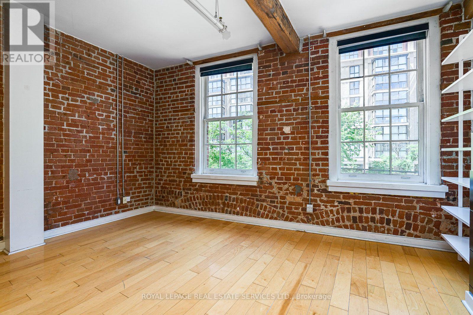 210 - 81a Front Street E, Toronto, Ontario  M5E 1B8 - Photo 2 - C13560786