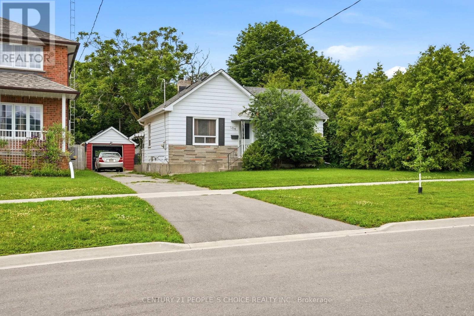 104 Grenfell Street, Oshawa, Ontario  L1J 4W2 - Photo 2 - E13560760
