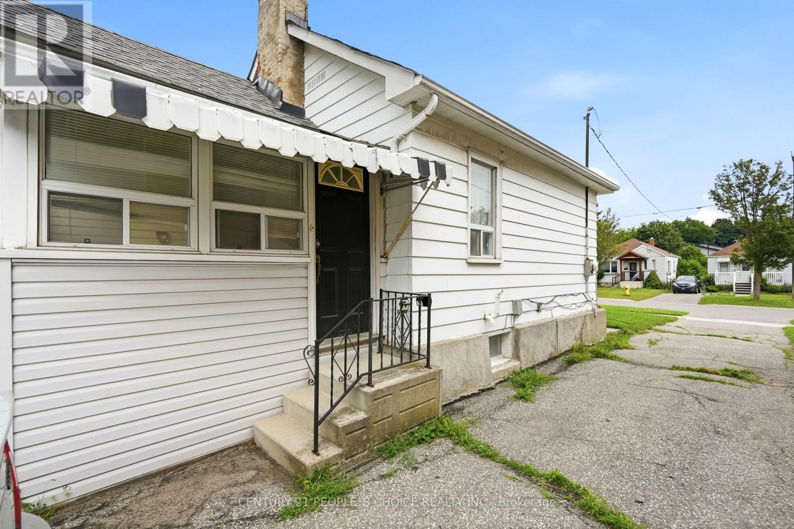 104 Grenfell Street, Oshawa, Ontario  L1J 4W2 - Photo 3 - E13560760