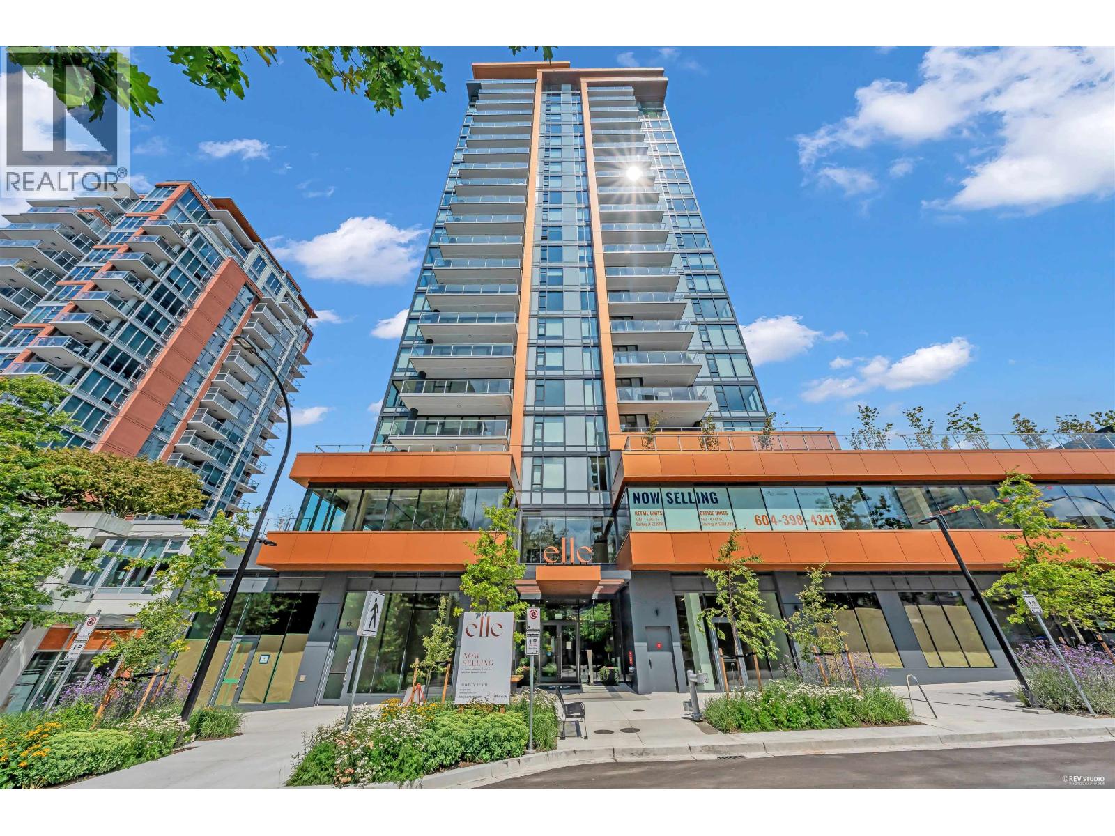 2101 128 W 15th Street, North Vancouver, British Columbia  V7M 1R5 - Photo 2 - R3145965