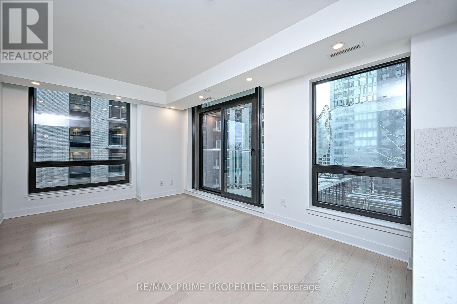 508 - 180 George Street, Ottawa, Ontario  K1N 0G8 - Photo 3 - X13560844
