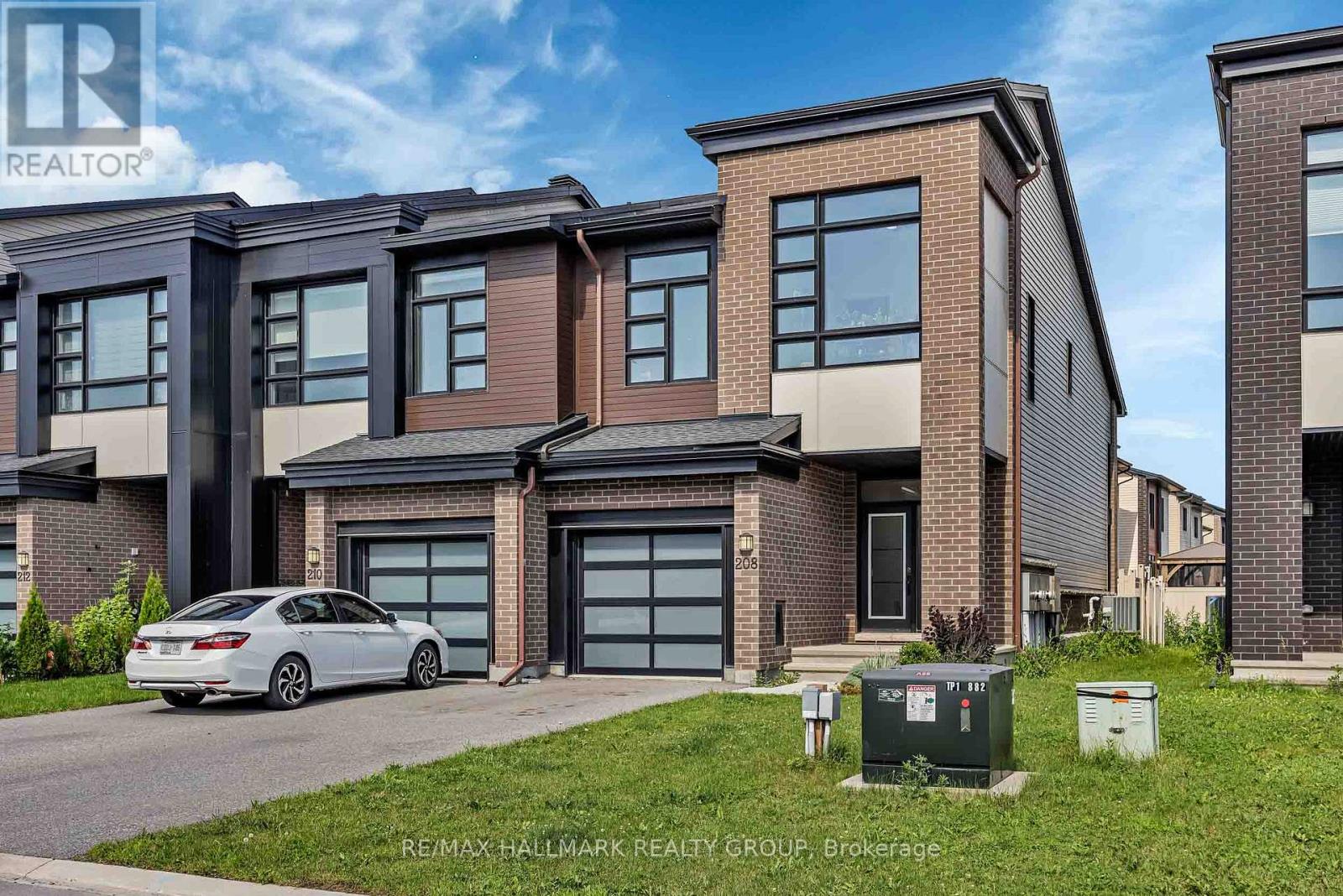 208 Big Dipper Street E, Ottawa, Ontario  K4M 0K5 - Photo 3 - X13560846