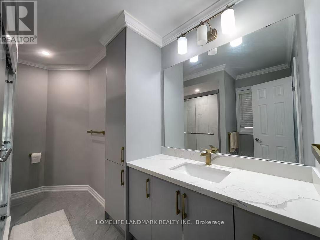 9 Garden Trail Road, Markham, Ontario  L6B 0T4 - Photo 4 - N13560762