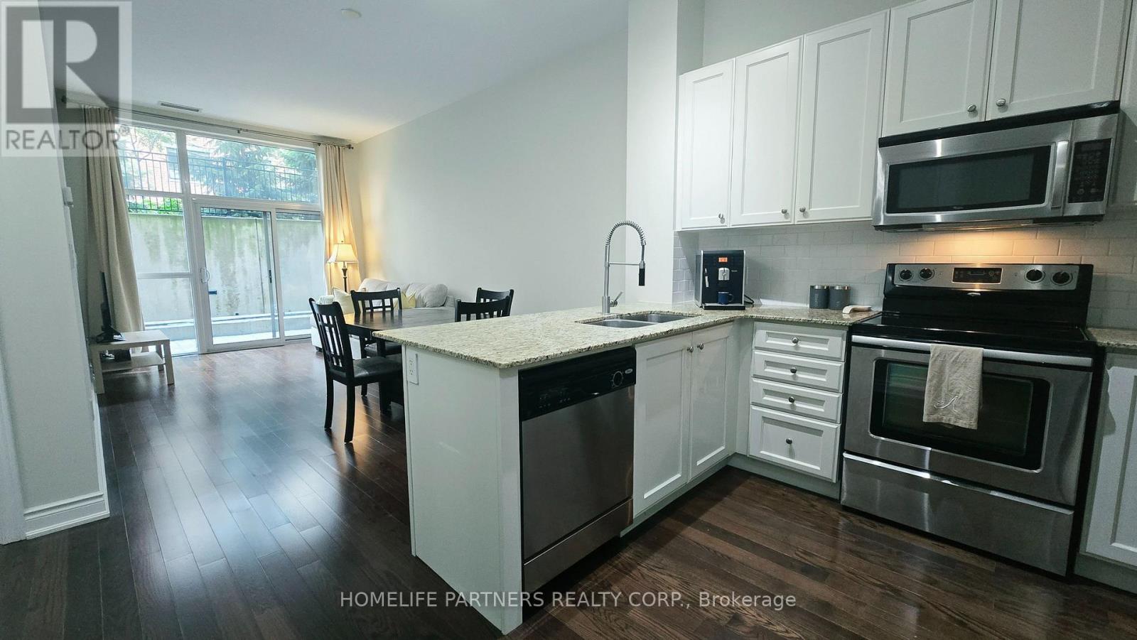 A33 - 281 Woodbridge Avenue, Vaughan, Ontario L4L 0C6 - Photo 4 - N13560908
