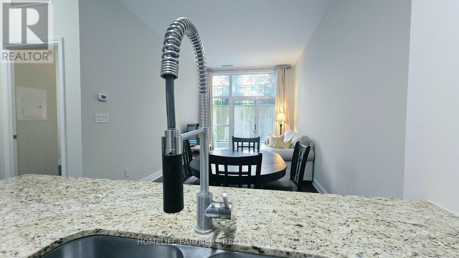 A33 - 281 Woodbridge Avenue, Vaughan, Ontario L4L 0C6 - Photo 7 - N13560908