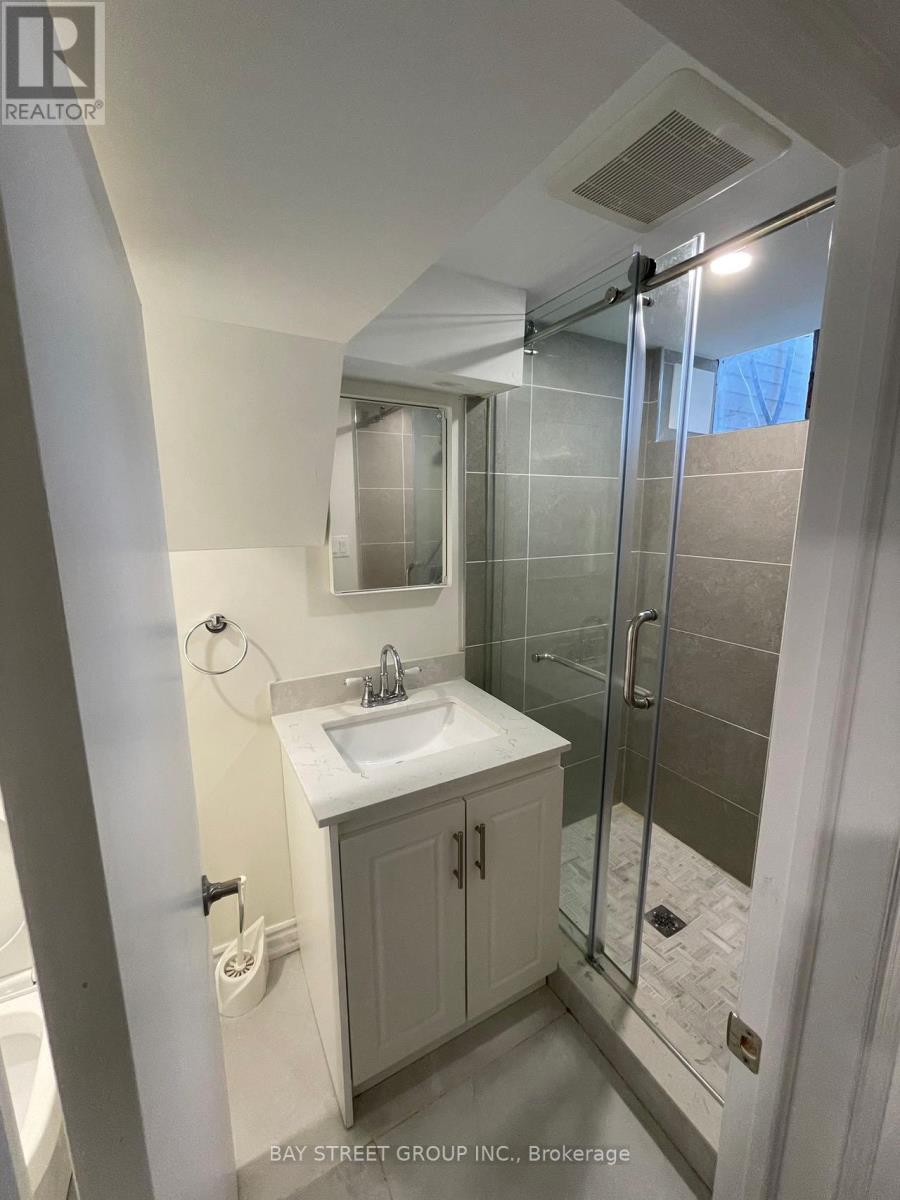 2 Norwalk Street, Toronto, Ontario M1J 2V1 - Photo 11 - E13526620