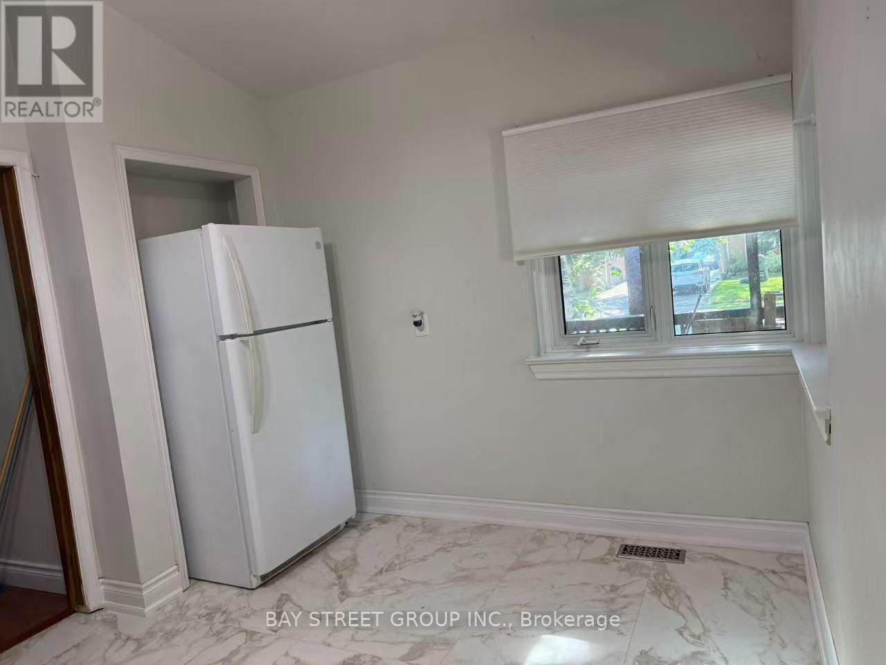2 Norwalk Street, Toronto, Ontario M1J 2V1 - Photo 4 - E13526620