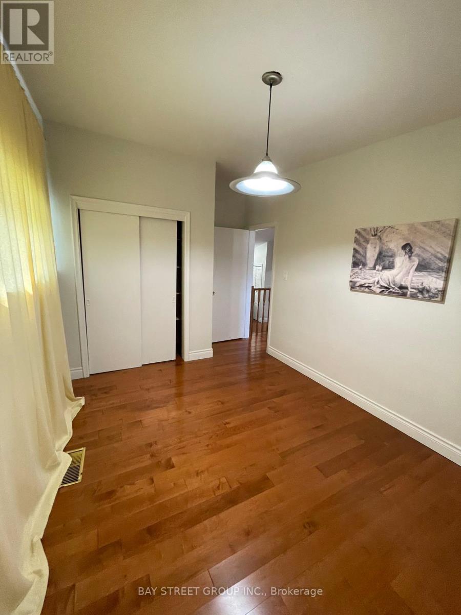 2 Norwalk Street, Toronto, Ontario M1J 2V1 - Photo 7 - E13526620
