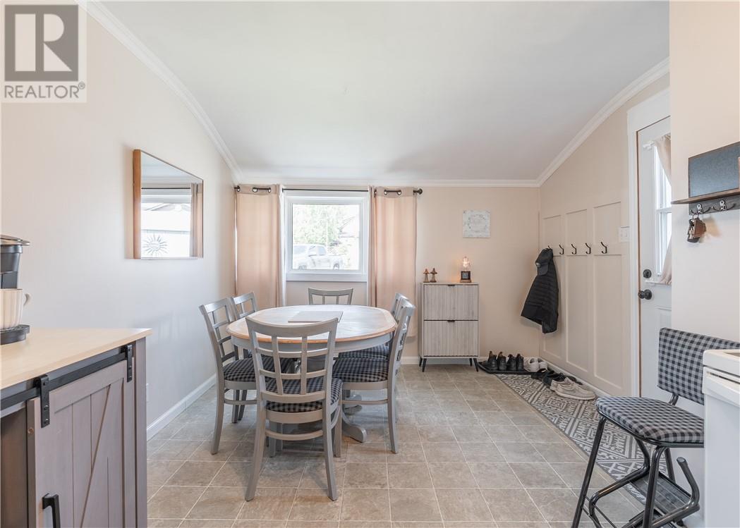 52 Lakeshore Street, Capreol, Ontario  P0M 1H0 - Photo 4 - 2129212