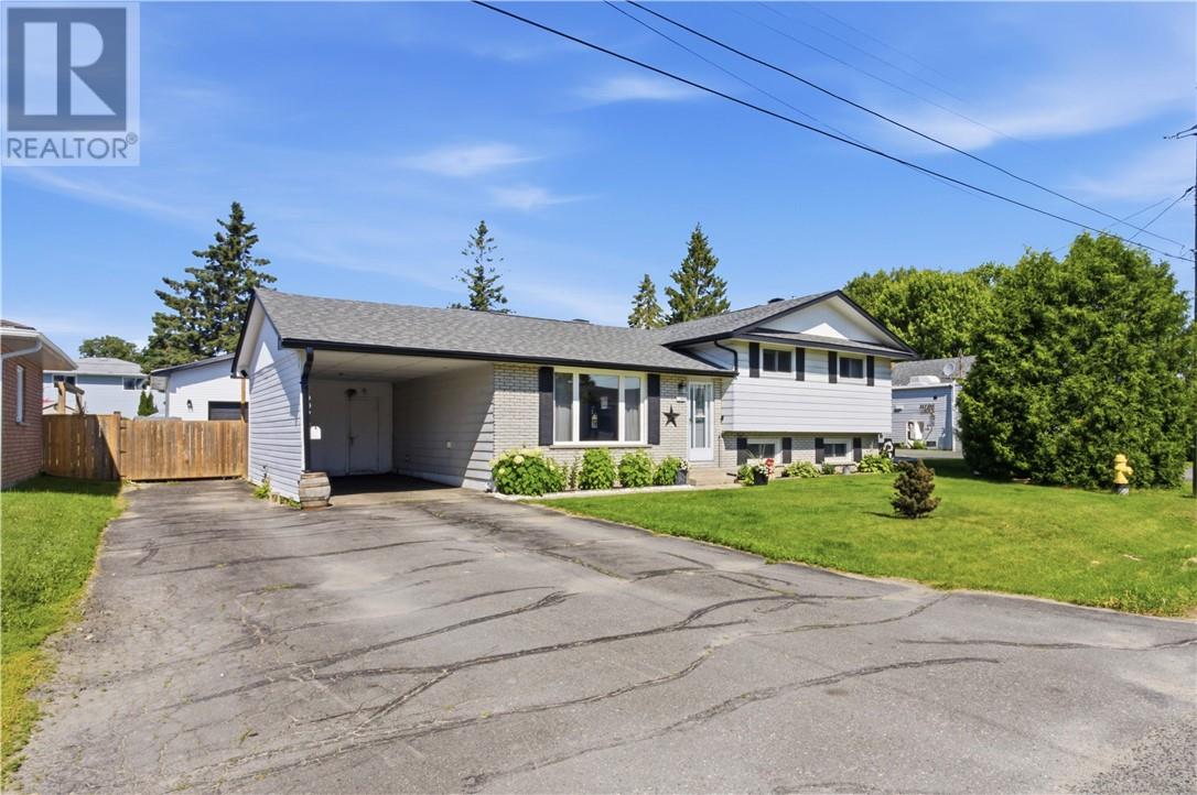 3089 Marie Avenue, Val Caron, Ontario  P3N 1C2 - Photo 2 - 2129203