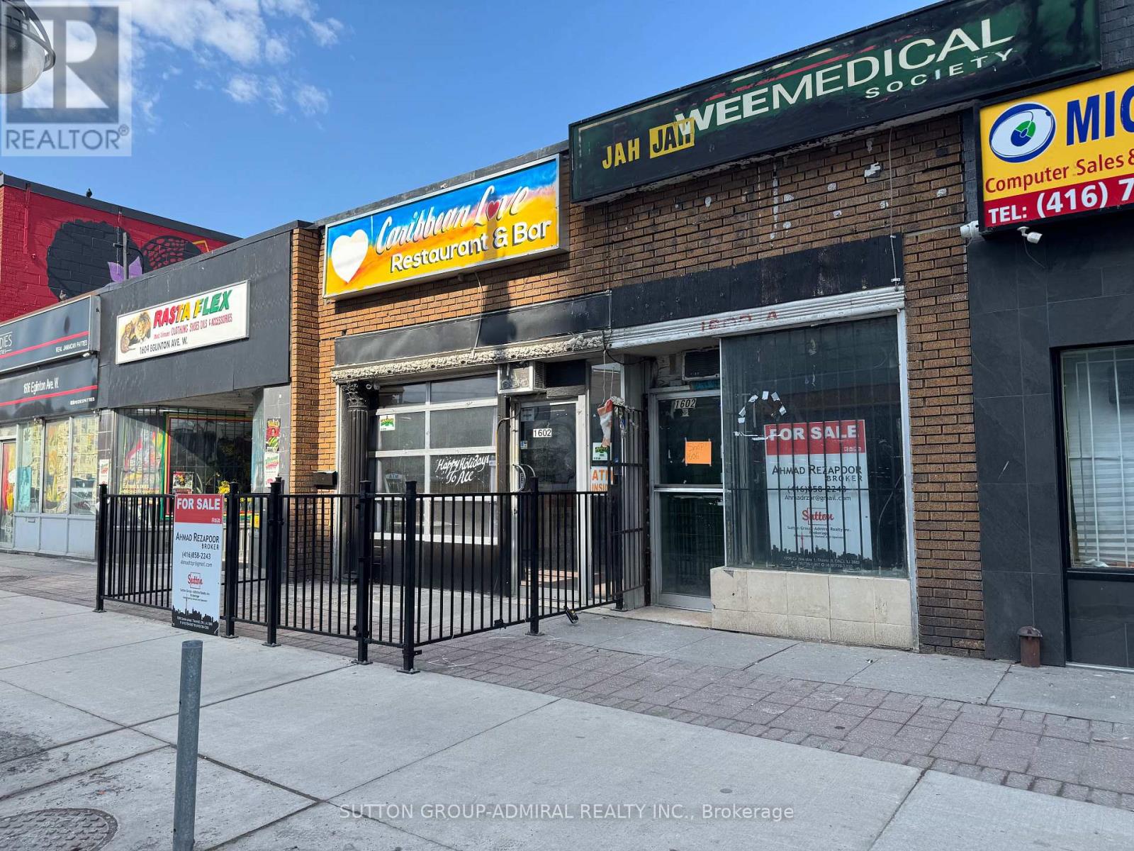 1602 EGLINTON AVENUE W, toronto (briar hill-belgravia), Ontario