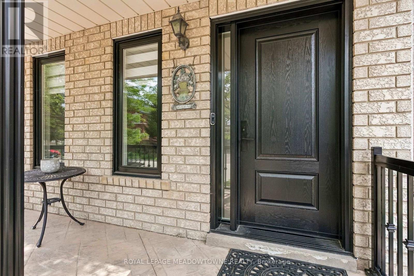 3893 Barley Trail, Mississauga, Ontario  L5M 6N2 - Photo 4 - W13560860