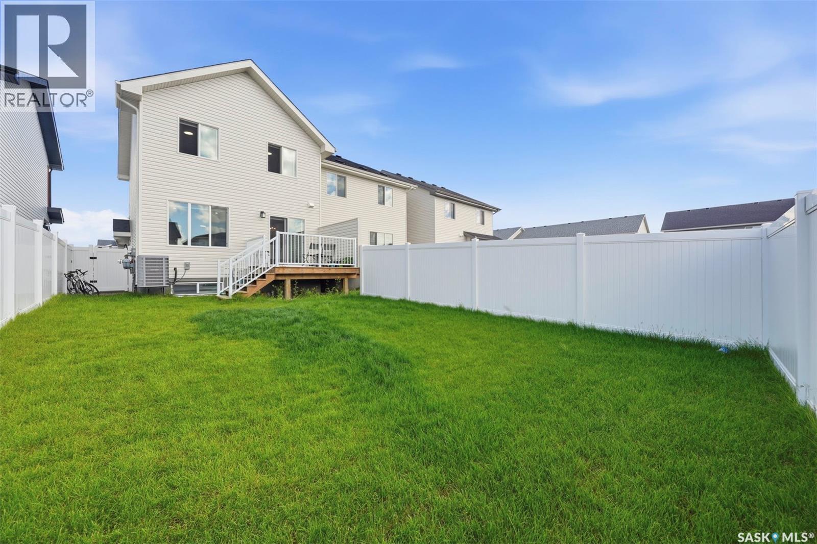 210 Schmeiser Bend, Saskatoon, Saskatchewan  S7V 1P7 - Photo 39 - SK042377