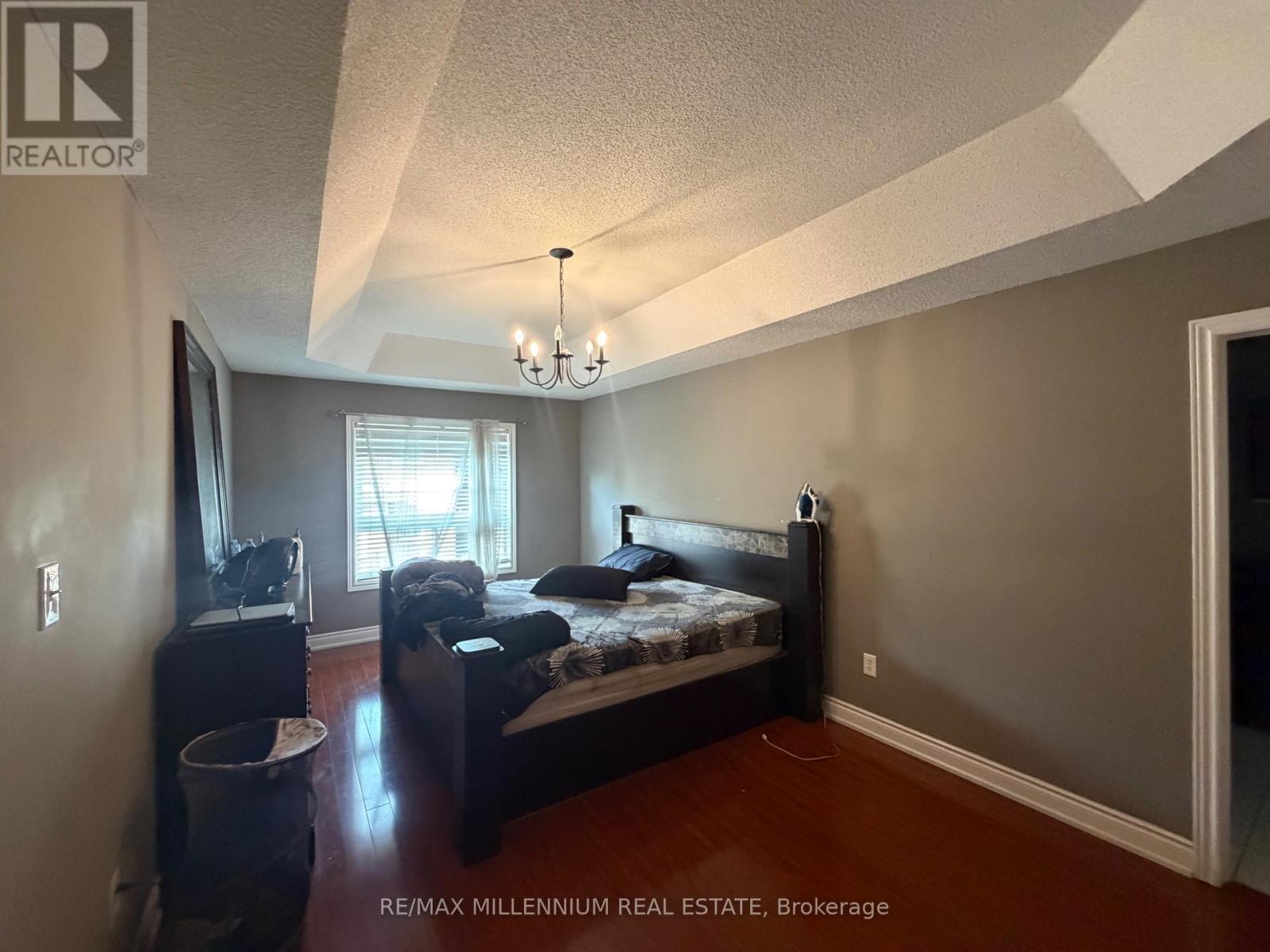 Upper - 33 Nomad Crescent, Brampton, Ontario  L6Y 5N5 - Photo 10 - W13557956