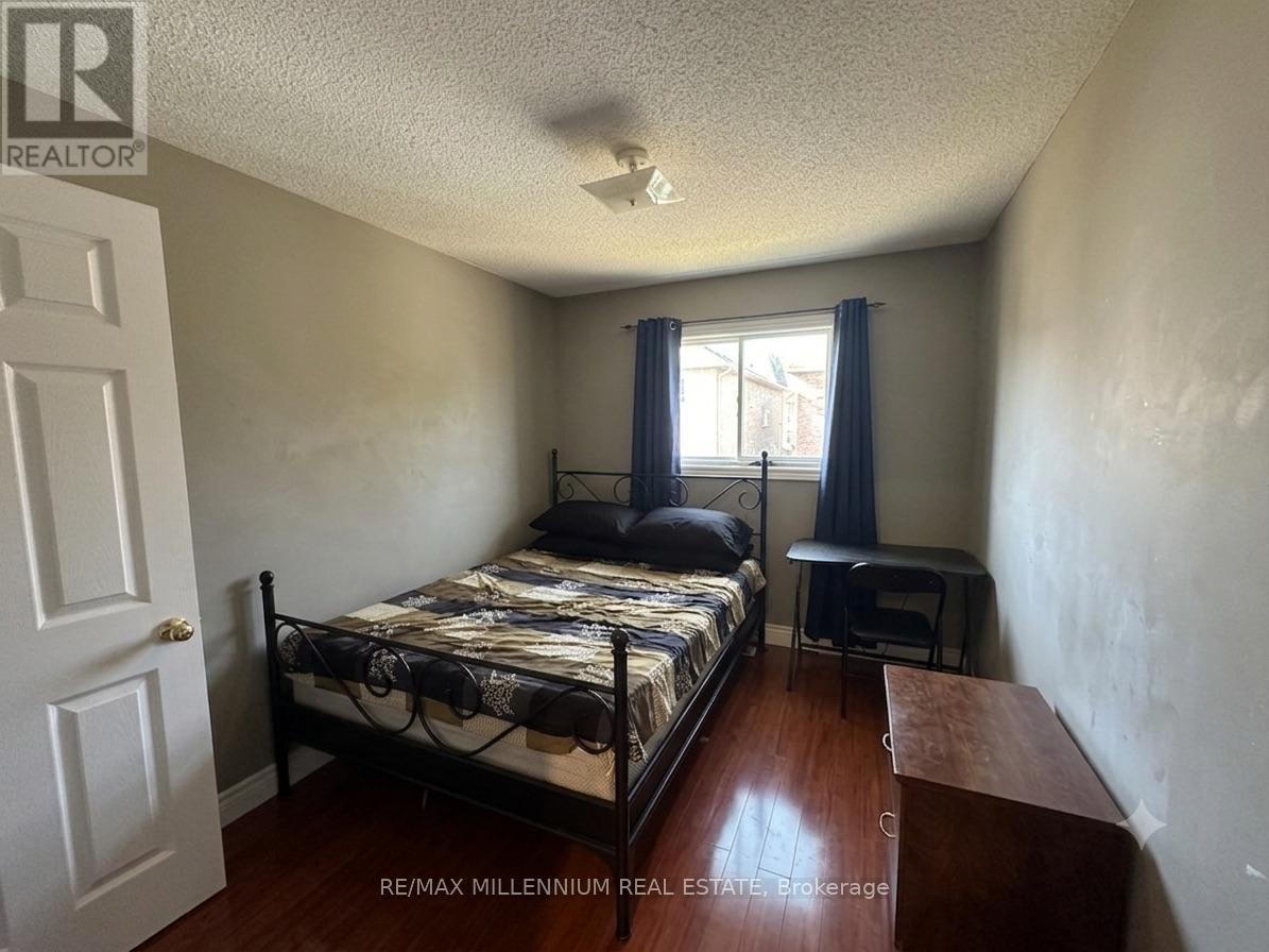 Upper - 33 Nomad Crescent, Brampton, Ontario  L6Y 5N5 - Photo 14 - W13557956