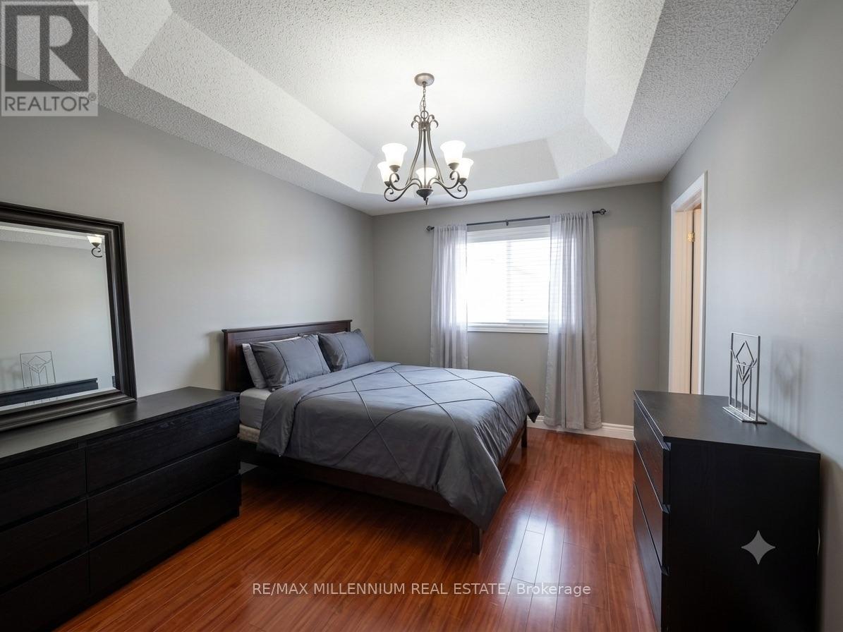 Upper - 33 Nomad Crescent, Brampton, Ontario  L6Y 5N5 - Photo 16 - W13557956