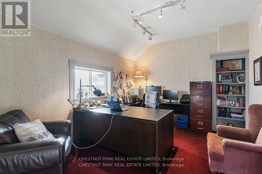 238 Highland Street, Dysart Et Al, Ontario  K0M 1S0 - Photo 28 - X12703452
