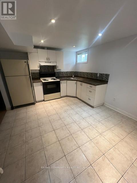 Bsmt - 166 St Lawrence Drive, Welland, Ontario  L3C 7H3 - Photo 7 - X13528554