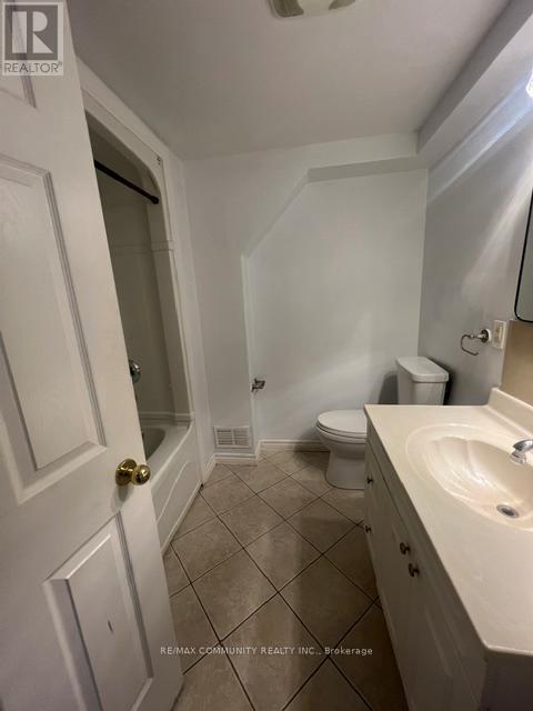 Bsmt - 166 St Lawrence Drive, Welland, Ontario  L3C 7H3 - Photo 11 - X13528554
