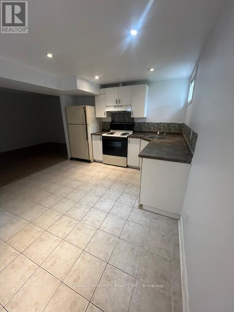 Bsmt - 166 St Lawrence Drive, Welland, Ontario  L3C 7H3 - Photo 6 - X13528554