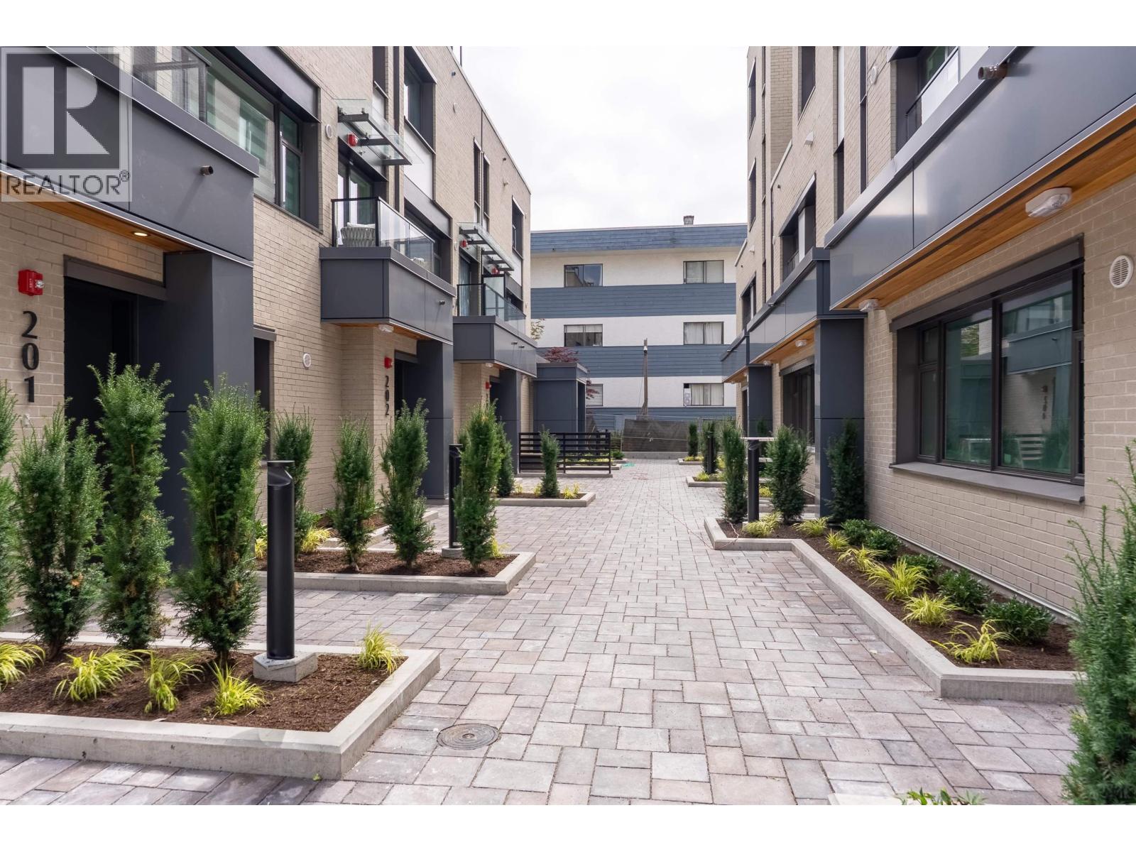 103a 103b-433 E 3rd Street, North Vancouver, British Columbia  V7L 1G3 - Photo 33 - R3145528