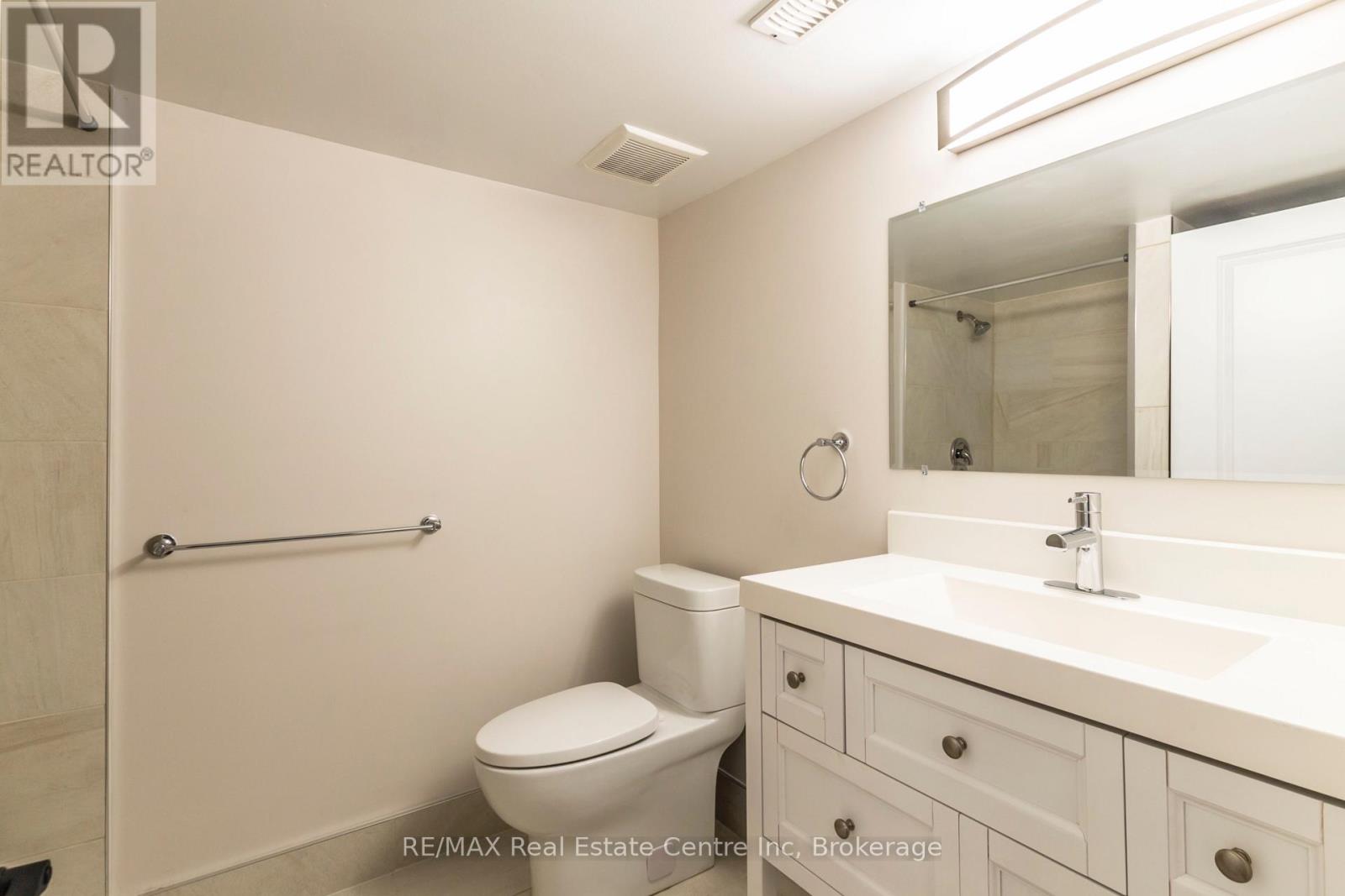19 Ferris Circle Lane, Guelph (Clairfields/hanlon Business Park), Ontario  N1G 4X2 - Photo 15 - X13561162
