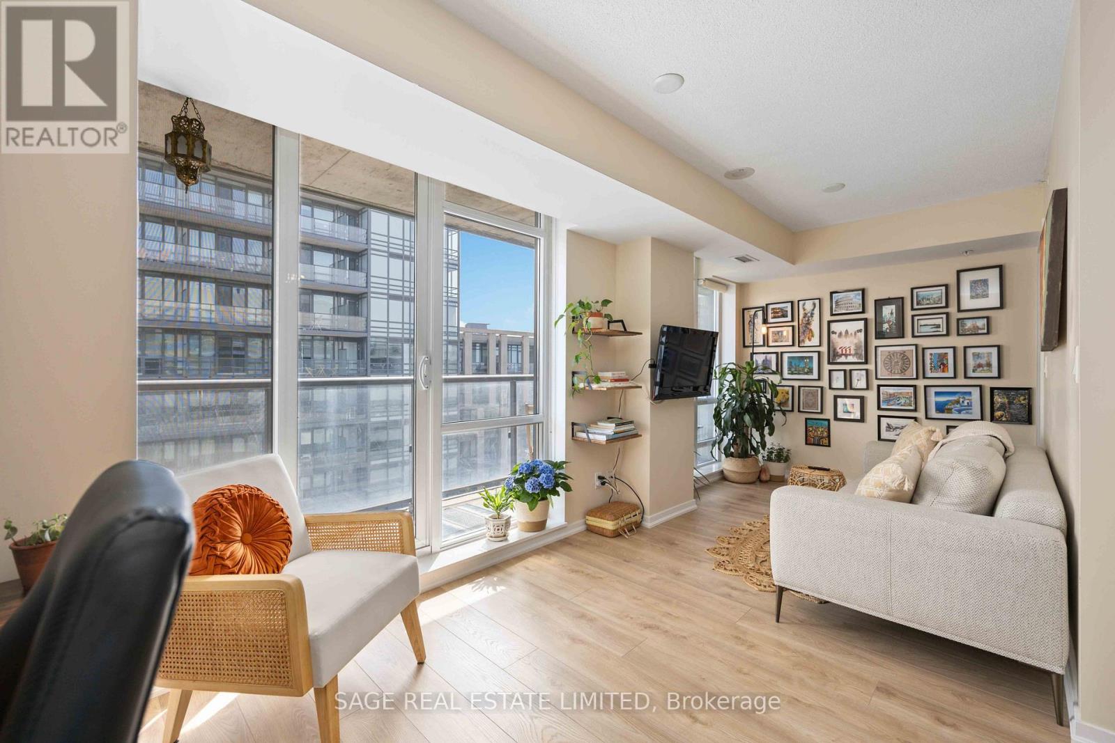 1305 - 20 JOE SHUSTER WAY, Toronto (Niagara)