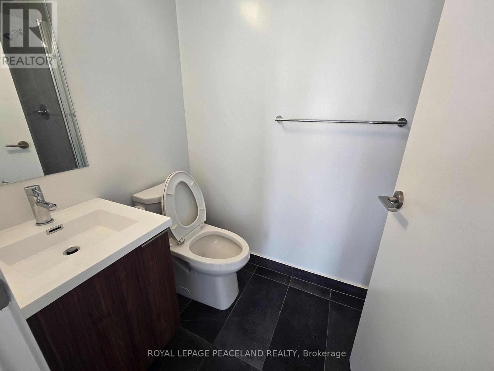 2308 - 203 College Street, Toronto, Ontario  M5T 1P9 - Photo 7 - C13561116