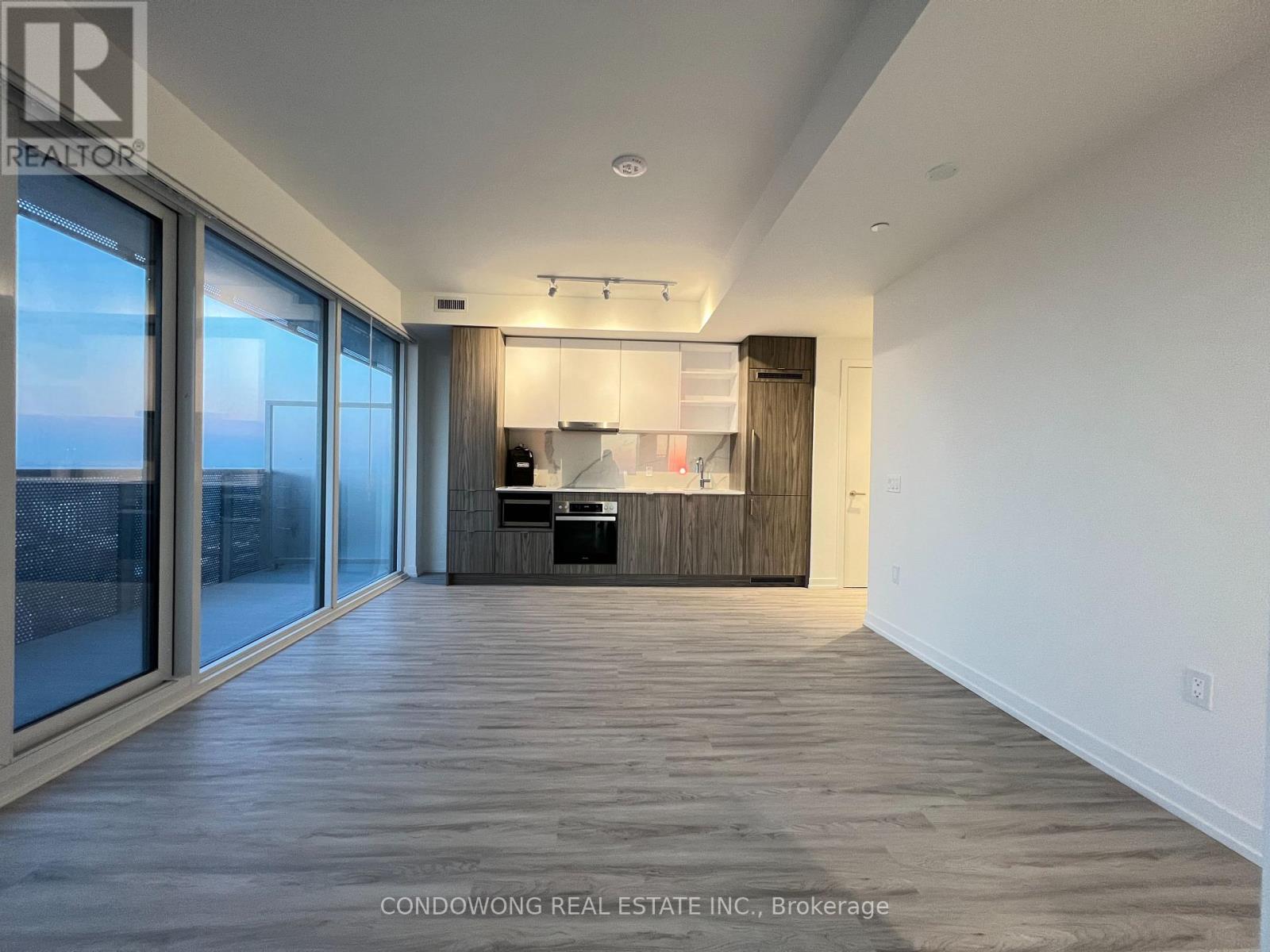 7701 - 55 Cooper Street, Toronto, Ontario  M5E 0G1 - Photo 4 - C13561228