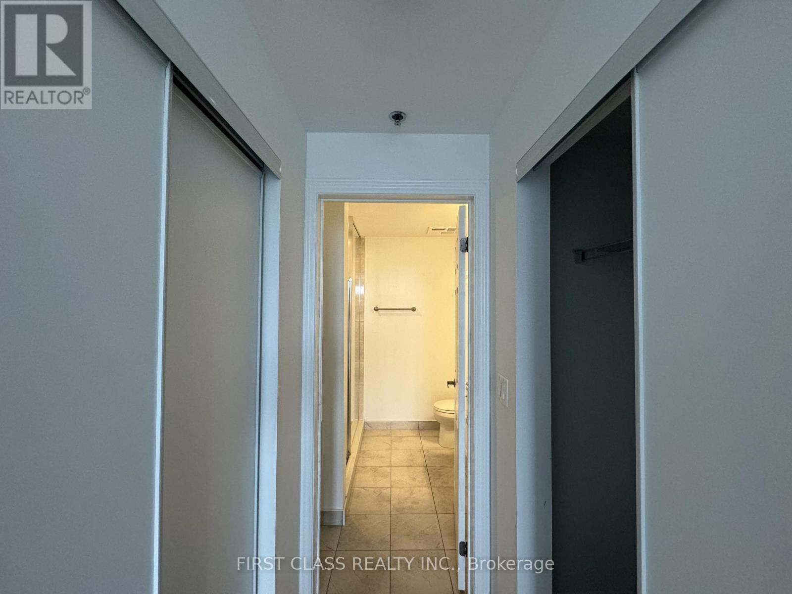 21 Brookhouse Drive, Clarington, Ontario  L1B 0V4 - Photo 14 - E13561092