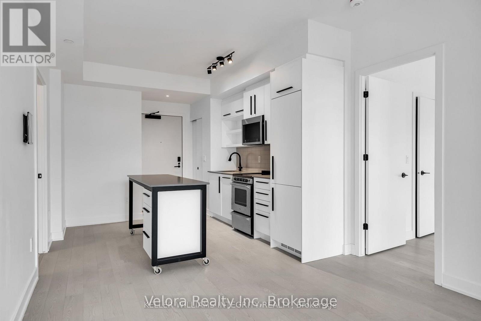 905 - 560 Rideau Street, Ottawa, Ontario  K1N 0G3 - Photo 2 - X13560980